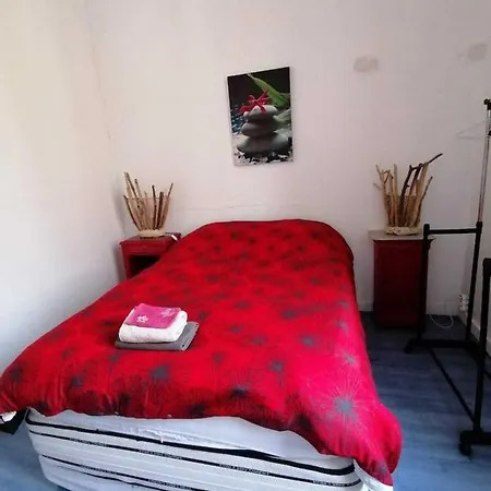 Bureau Lesparre-medoc, L'estuaire Apartment *